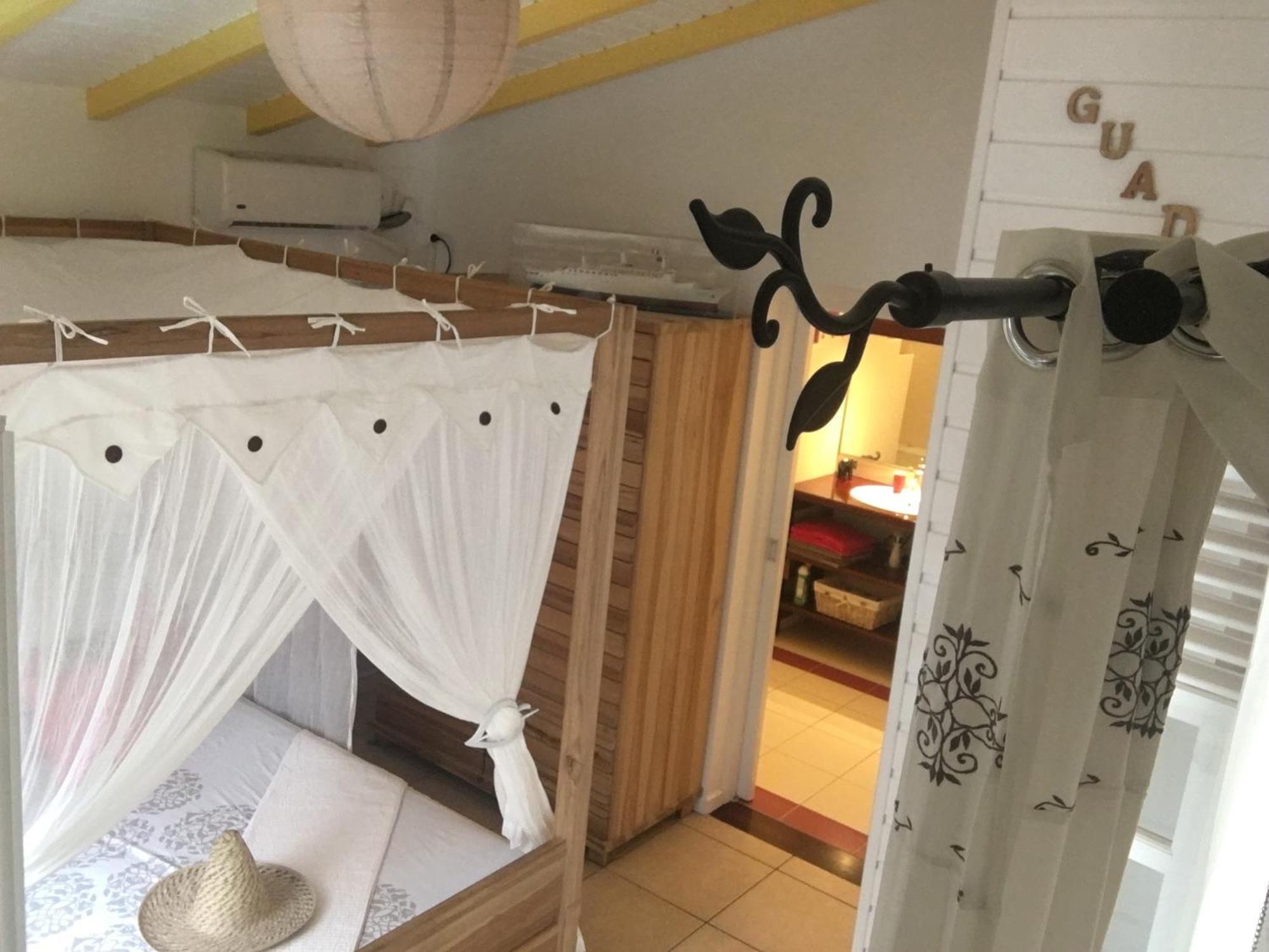 Au Bel'Vue Chez Sandrine "Gite & Chambre D'Hotes" Le Moule Exterior photo