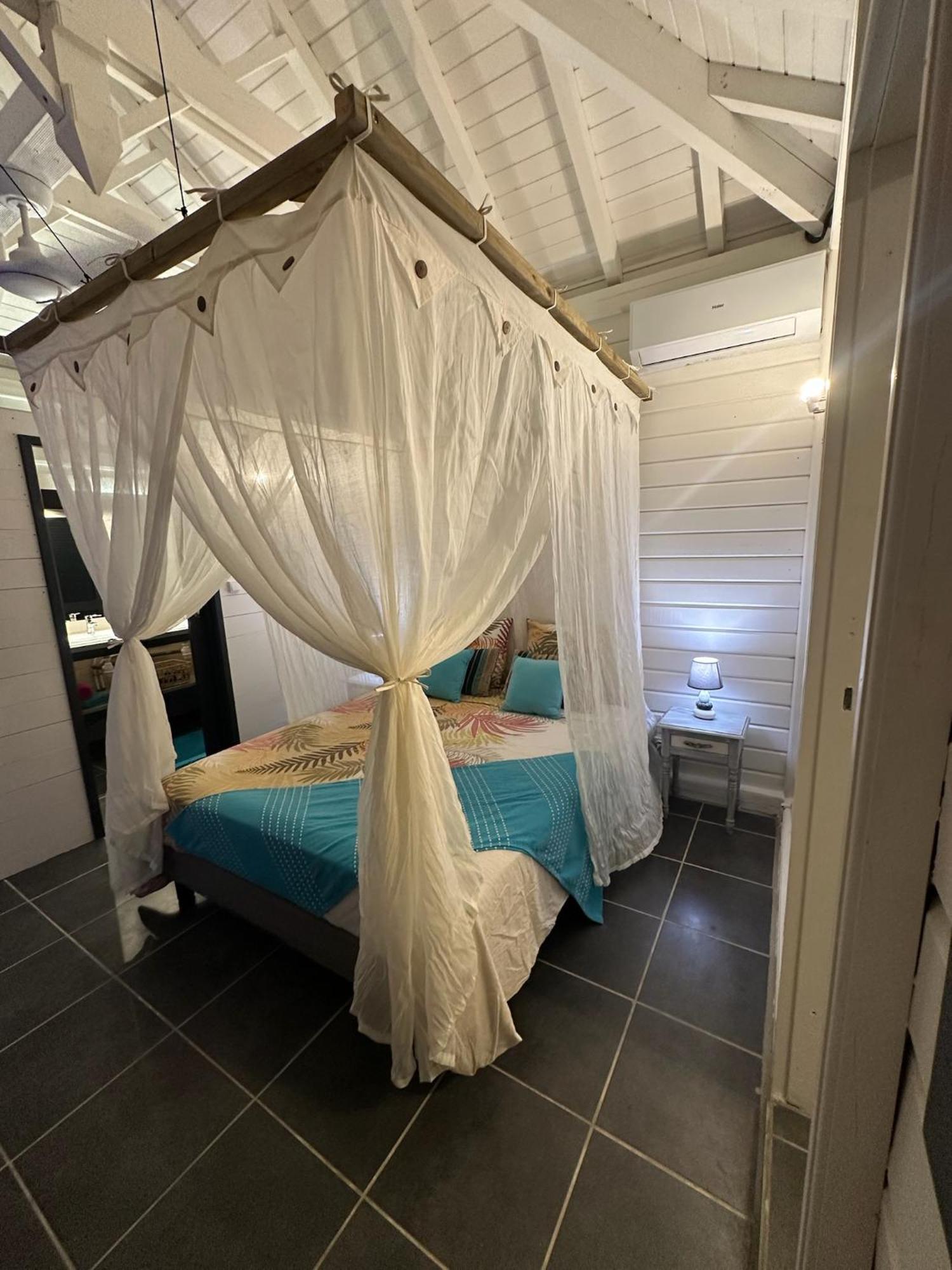 Au Bel'Vue Chez Sandrine "Gite & Chambre D'Hotes" Le Moule Exterior photo